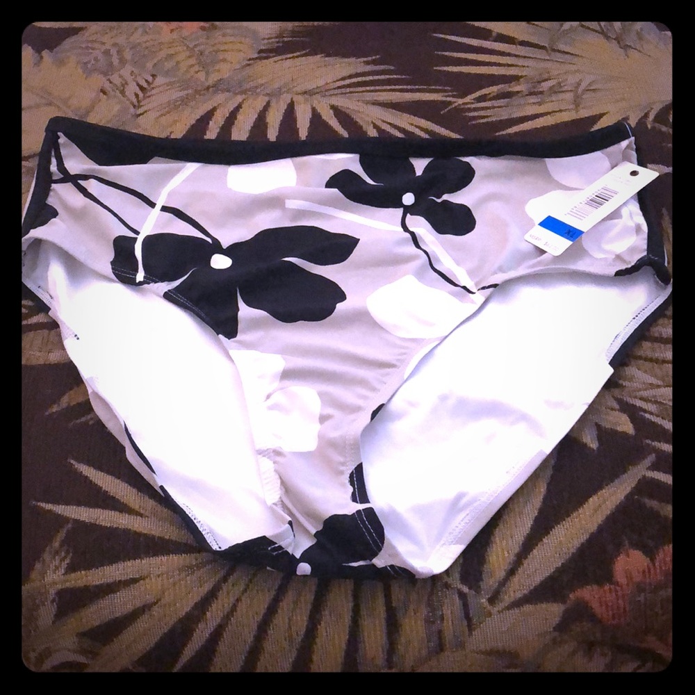 NWT bathing suit bottom size XL